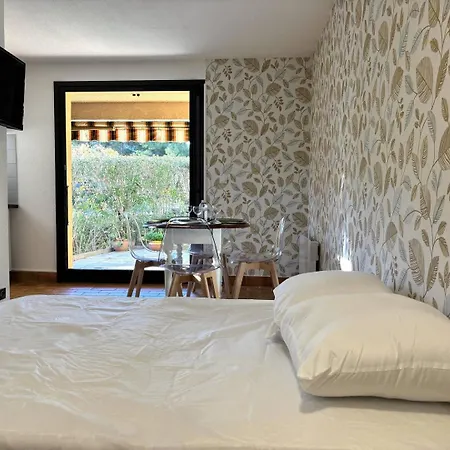 Lejlighed Hye352-gt15 - Giens Beau 2 Pieces Avec Jardinet 4 Pers Piscine