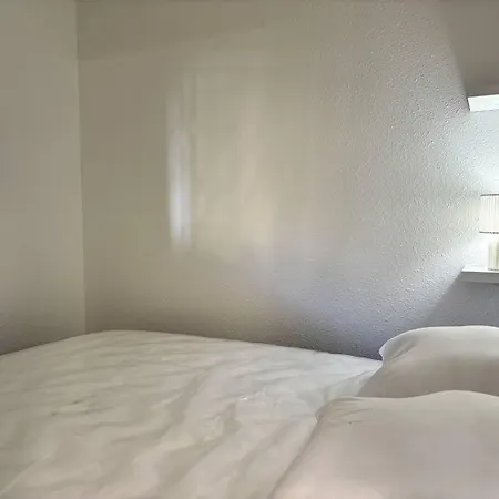 Hye352-gt15 - Giens Beau 2 Pieces Avec Jardinet 4 Pers Piscine Lejlighed