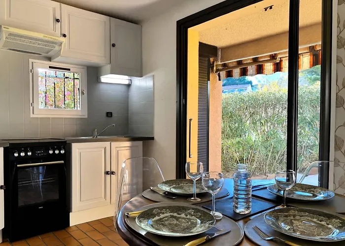 Lejlighed Hye352-gt15 - Giens Beau 2 Pieces Avec Jardinet 4 Pers Piscine