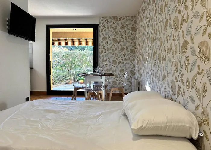 Lejlighed Hye352-gt15 - Giens Beau 2 Pieces Avec Jardinet 4 Pers Piscine