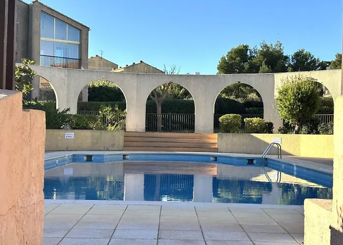 Hye352-gt15 - Giens Beau 2 Pieces Avec Jardinet 4 Pers Piscine * Hyères