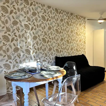 Hye352-gt15 - Giens Beau 2 Pieces Avec Jardinet 4 Pers Piscine * Hyeres